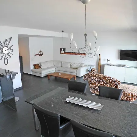 Apartmán Casa Leoncavallo App 7171 *