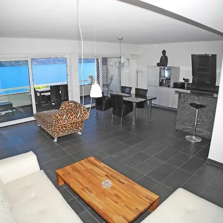 Apartmán Casa Leoncavallo App 7171 *